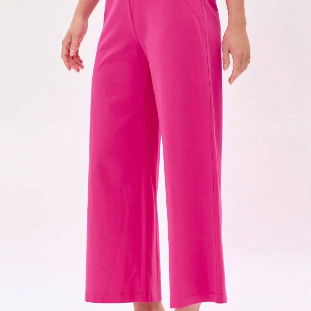 Dear Scarlett Magic Pants/ Wide Leg Cropped
